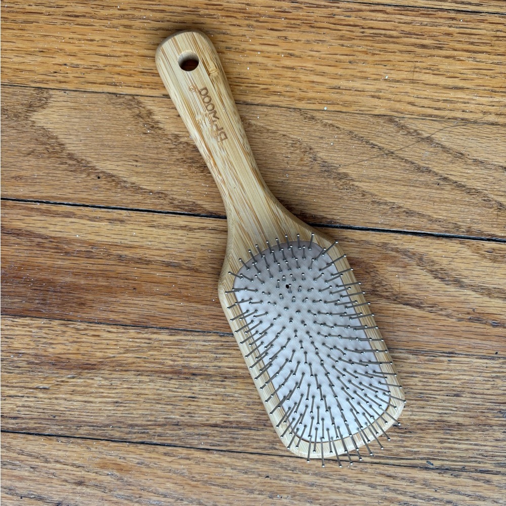Bamboo brush
